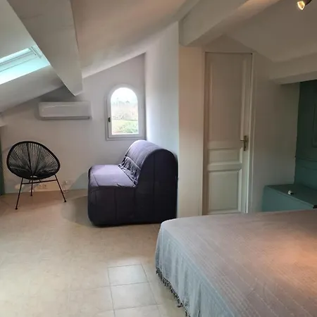 Individuelle 80 M2 , 400 M De La Mer , 3 , 8 Couchages *